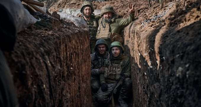 Українські військові відбили 12 російських штурмів біля Мар’їнки: карти боїв ISW