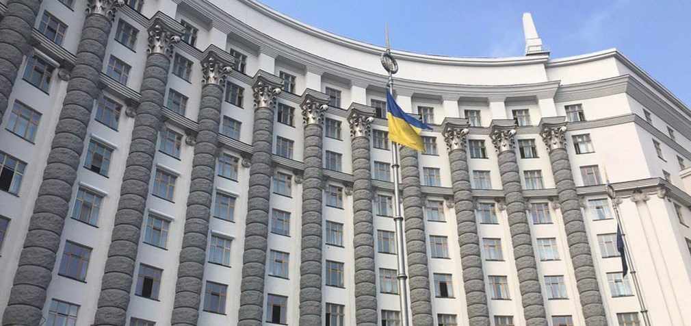 Кабмін закрив лазівку, через яку російське пальне потрапляло в Україну