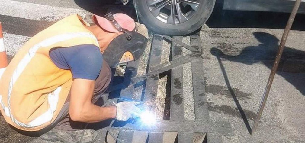 Комунальники Кам’янського відремонтували зливову каналізацію на проблемній ділянці