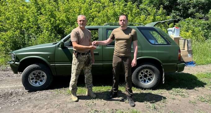 Військові на сході отримали автомобіль і необхідну допомогу від міста Кам’янське