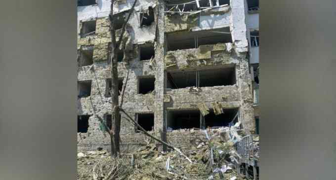 Ворожі війська обстріляли лікарню на Запоріжжі: є загиблі