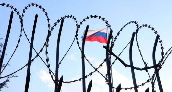 Сьогодні набув чинності 11-й пакет санкцій ЄС проти Росії