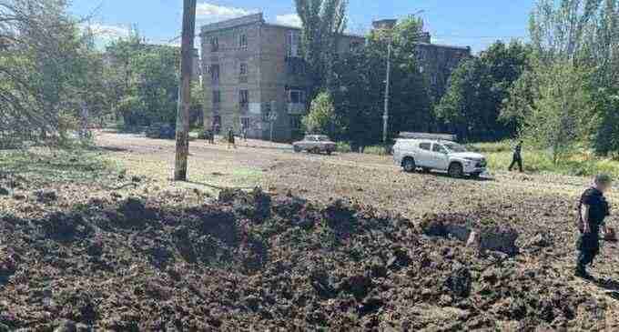 Росіяни скинули авіабомби на Торецьк: шість людей постраждали