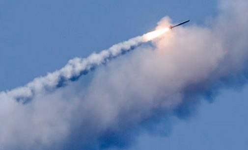 Генштаб: Ворог атакував Київ 15 ракетами та 18 БПЛА – всі збили