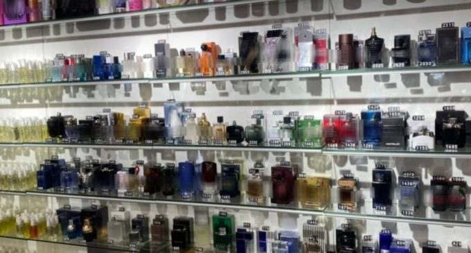 Підроблені парфуми вартістю 15 млн грн: у Дніпрі викрили незаконне виробництво парфумерної продукції відомих світових брендів