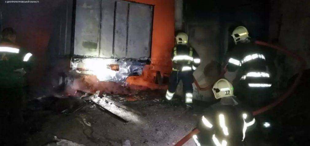 У Павлограді рятувальники ліквідували пожежу на території виробничого підприємства
