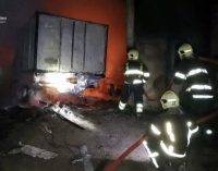 У Павлограді рятувальники ліквідували пожежу на території виробничого підприємства