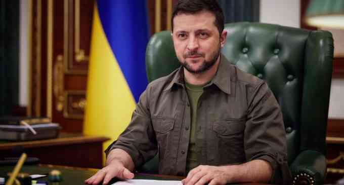 Різдво і не тільки. Зеленський пропонує Раді офіційно змінити дати трьох свят