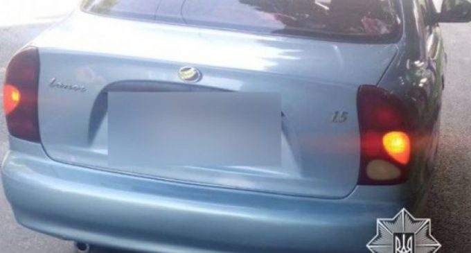Інспектори розшукали водія, що ледь не збив людей у Дніпрі на вулиці Калиновій