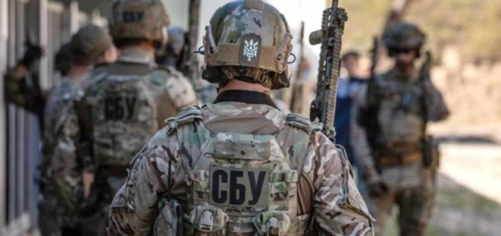 У Дніпрі затримали «праву руку» російського олігарха, який керував вивезенням з України титану для виробництва «Калібрів»