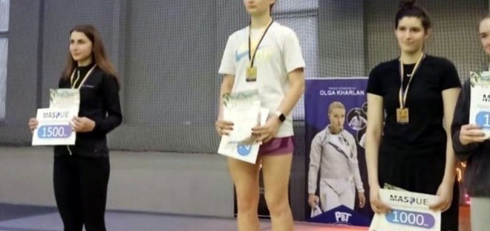 Спортсменка з Дніпропетровщини стала переможницею Чемпіонату України з фехтування