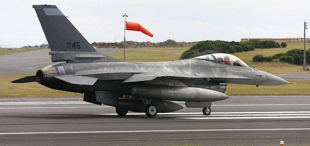Зеленський: Захід готовий передати значну кількість F-16, але є умова