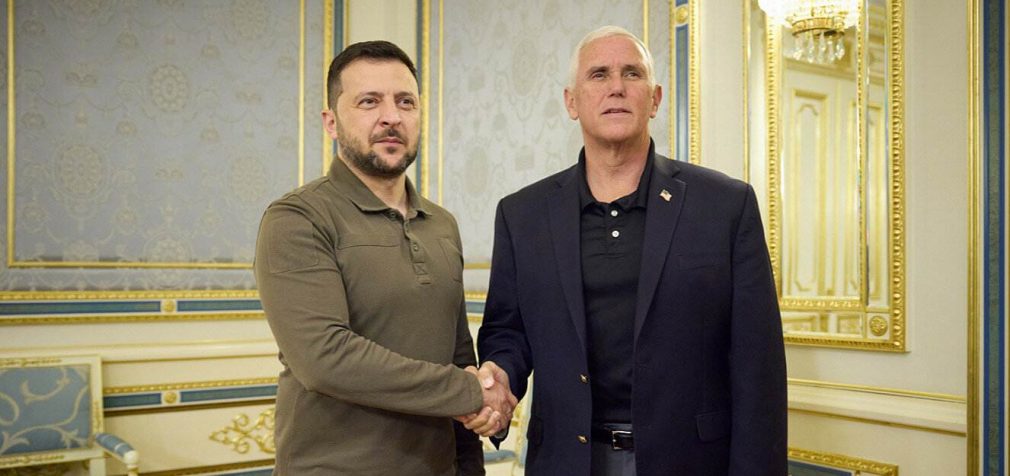 Зеленський про зустріч з Пенсом: Обговорили безпекову співпрацю і НАТО