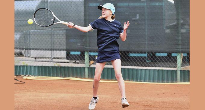 Кам’янчанки вибороли нагороди всеукраїнського турніру з тенісу