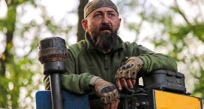 Українські війська просунулись на південному фланзі Бахмута, – Генштаб