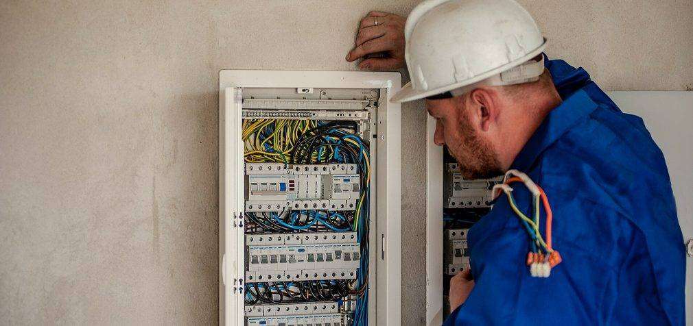 Через негоду знеструмлені понад 200 населених пунктів в 11 областях
