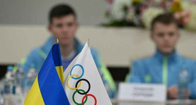 Україна припиняє бойкотувати змагання за участю росіян та білорусів