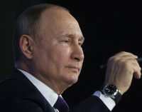 Путін намагається відновити авторитет, але безрезультатно — Bloomberg