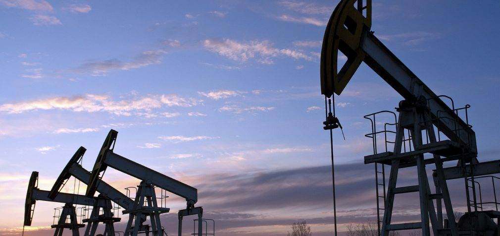 Саудівська Аравія та Росія обмежили видобуток та експорт нафти