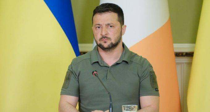 Зеленський у роковини теракту в Оленівці: Хай кожна втрата РФ буде розплатою за її зло