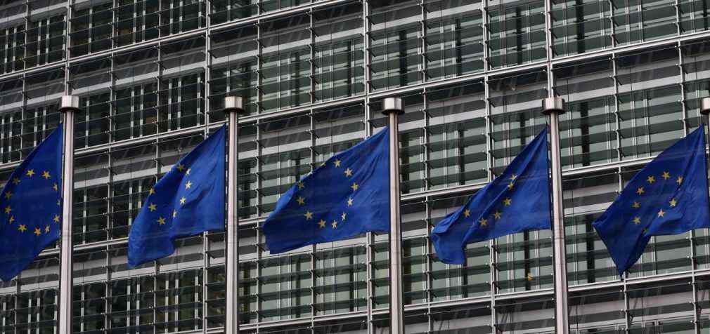 ЄС продовжив санкції проти Росії, але виключив трьох осіб на прохання Угорщини