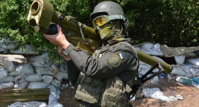У Київській області чути вибухи, працює ППО