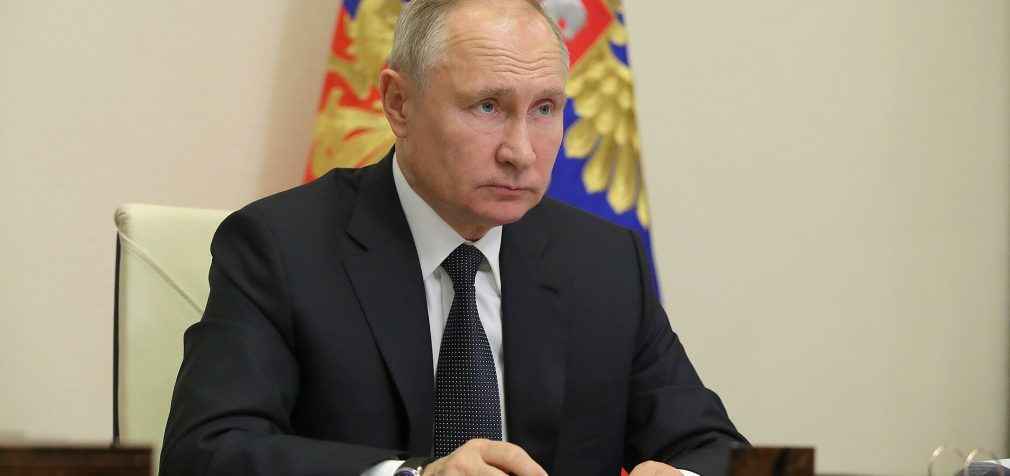 Путін знову погрожує призупинити участь Росії в “зерновій угоді”