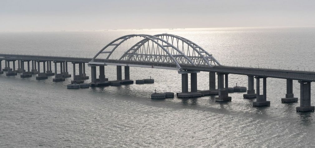 Атака на Кримський міст є спецоперацією СБУ та ВМС, – джерела