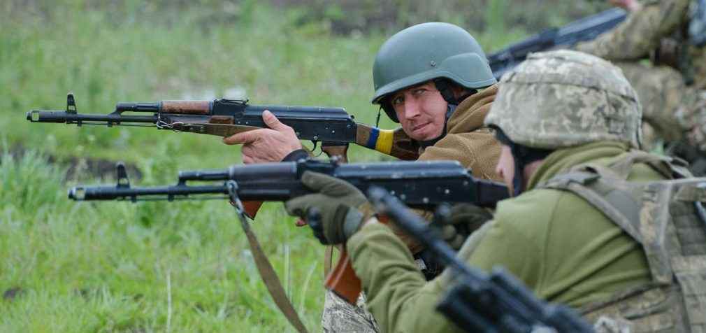 Окупанти через наступ ЗСУ стягують під Бахмут сили з інших напрямків, – ISW