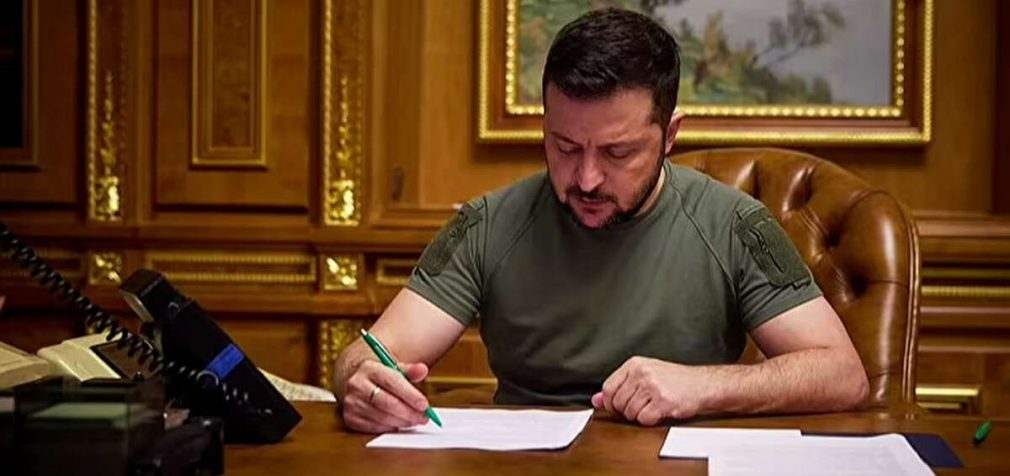 Зеленський підписав закон про доплати військовим