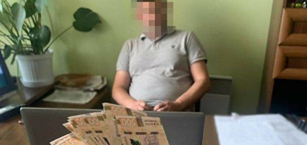 У Львівській області на хабарі затримали заступника мера та головного комунальника