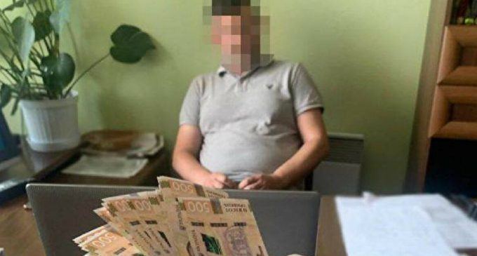 У Львівській області на хабарі затримали заступника мера та головного комунальника
