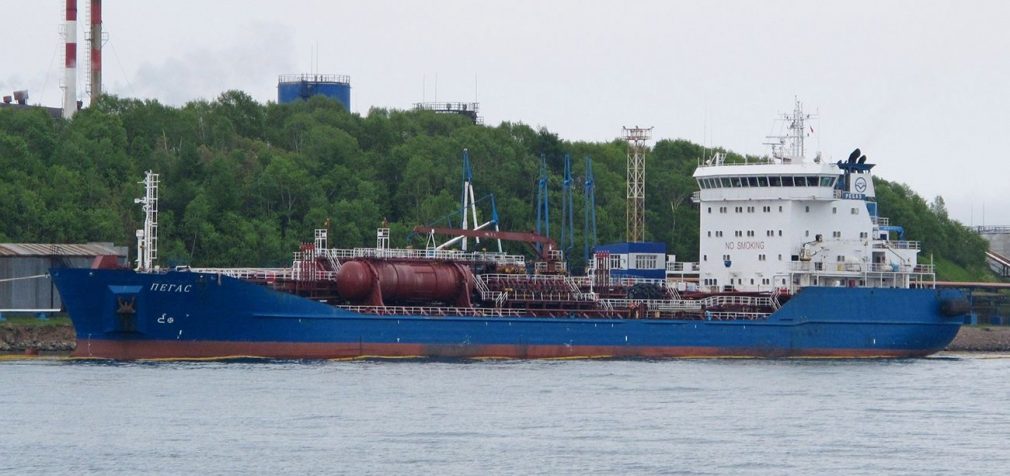 Атака на корабель у Новоросійську стала загрозою для експорту російської нафти, – FT