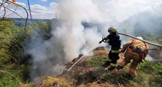 Рятувальники Дніпропетровщини протягом доби ліквідували 26 пожеж в екосистемах