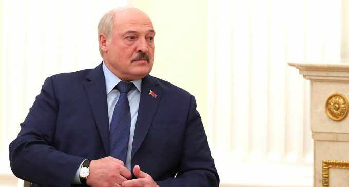 Лукашенко розповів про вторгнення російських військ до України з території Білорусі