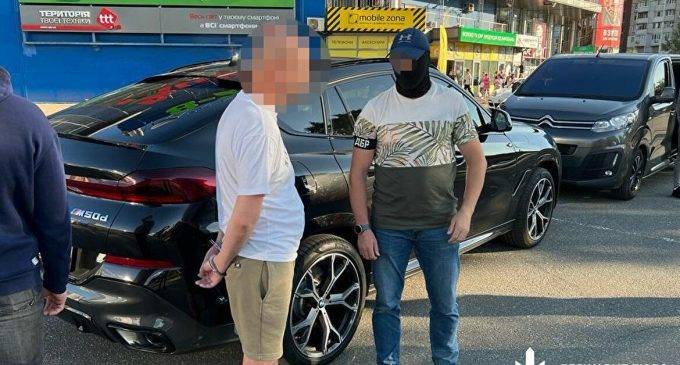 Син екснардепа хотів організувати замовне вбивство депутата на Вінниччині — ДБР