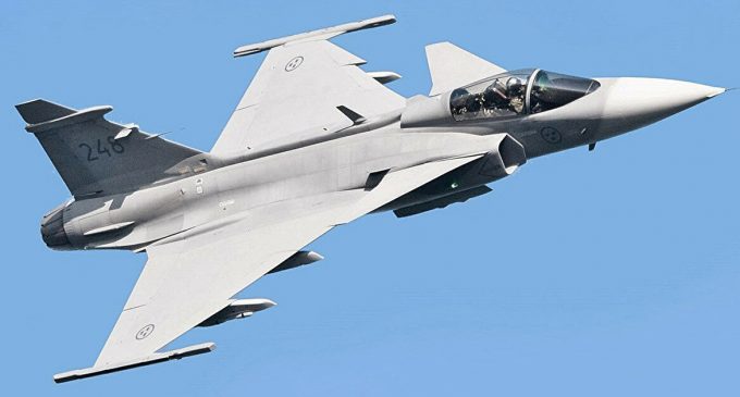 Чехія обговорює можливість навчати українців на Gripen на своїй території