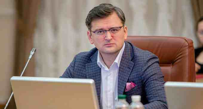 Кулеба пояснив, чому Україна не може вести мирні переговори з Путіним