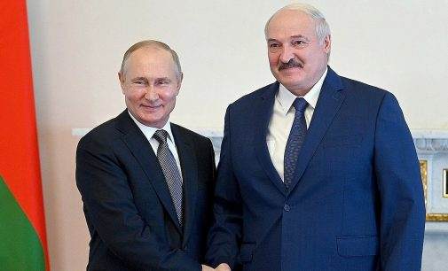 Лукашенко зустрінеться з Путіним в п’ятницю