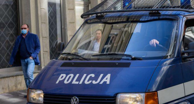 В центрі Варшави чоловік погрожував підірвати себе посеред площі