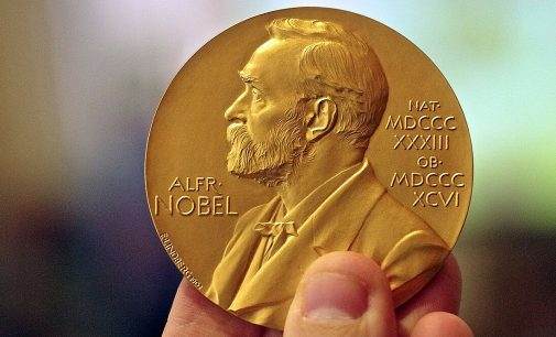 Нобелівську премію з фізики присудили за дослідження імпульсів світла
