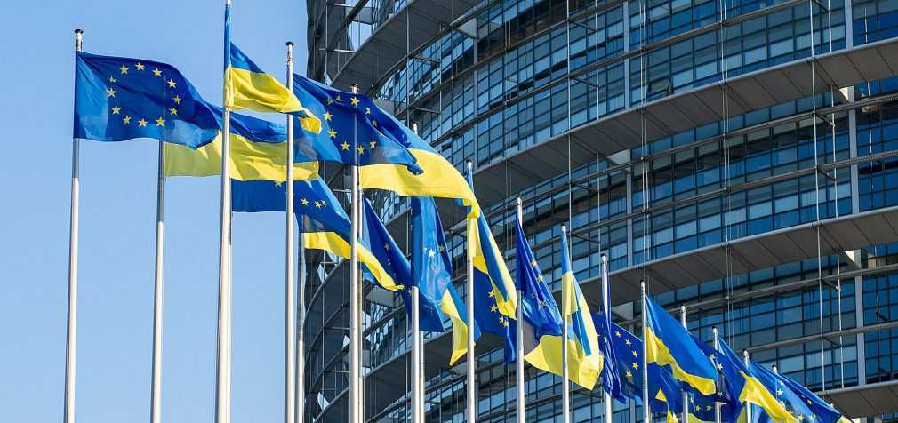 Politico: ЄС у грудні погодиться почати переговори про вступ України