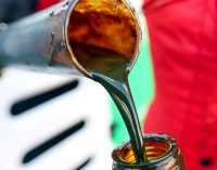 Нафта дешевшає на тлі послаблення есклації на Близькому Сході