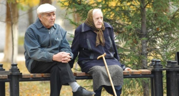 Кому в Україні з 1 січня підвищать пенсії: деталі
