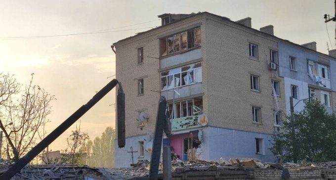 Росіяни обстріляли Берислав та ще два села у Херсонській області: є жертва та постраждала