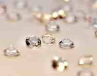 НАЗК виключило світового виробника діамантів з переліку спонсорів війни