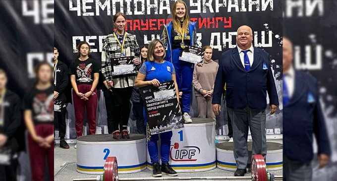 Кам’янські спортсмени вибороли 4 призових місця на чемпіонаті України з класичного пауерліфтингу