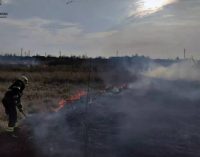 У Павлограді вогнеборці ліквідували масштабне займання на відкритій території: подробиці