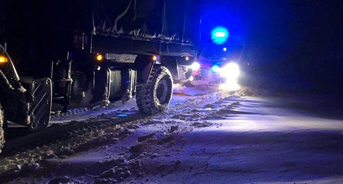 Через заметіль перекрили 14 доріг, рятувальники витягли 840 авто – МВС