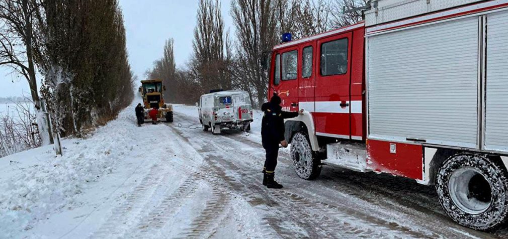 ДСНС: Через негоду в Україні знеструмлено понад 350 населених пунктів
